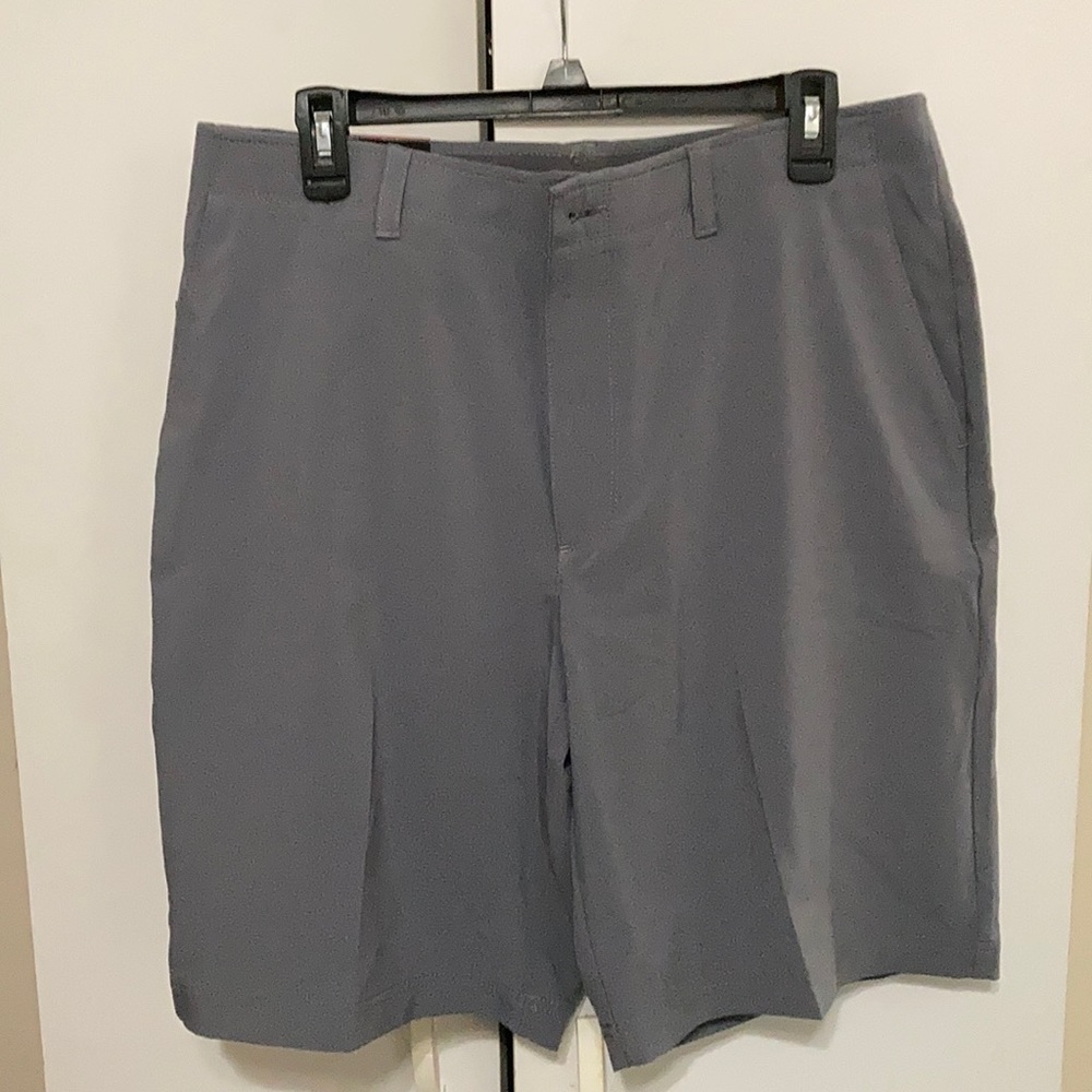 Gray PGA tour shorts 34